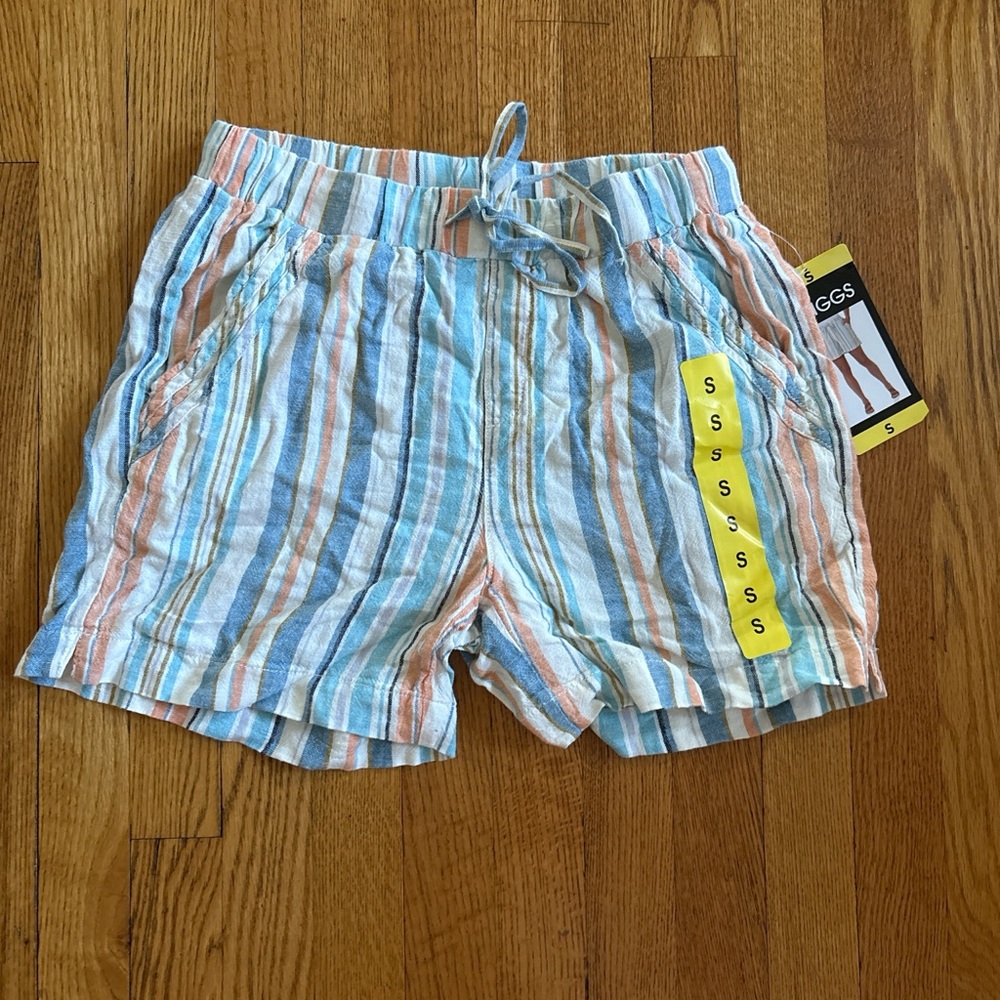 Briggs  Women's Multicolor Striped Beach Shorts